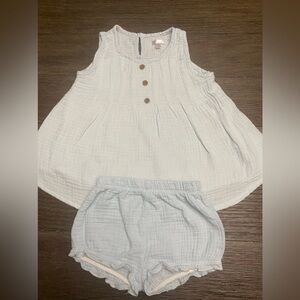 Tahari baby girl 2pc set dress top and bloomers